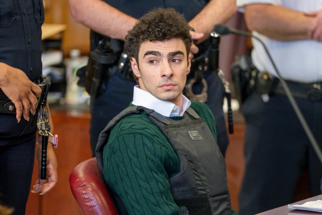Luigi Mangione podría recibir una laptop en prisión para trabajar en su defensa por asesinato del CEO