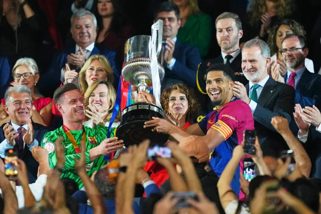 El Barcelona se impone al Real Madrid en tiempo suplementario y gana la final de la Copa del Rey