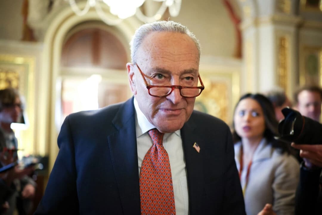 El líder de la minoría del Senado, Chuck Schumer (D-N.Y.), en Washington el 13 de marzo de 2025. (Kayla Bartkowski/Getty Images)