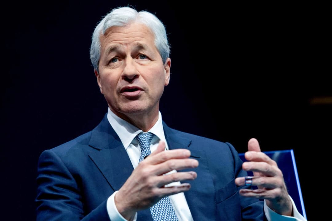 Director ejecutivo de JPMorgan advierte "considerable turbulencia" en medio de amenazas arancelarias
