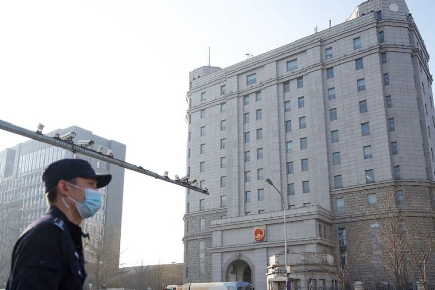 Cómo una adolescente destapó la caja de Pandora de la recopilación de datos privados en China