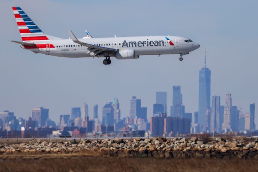 Vuelo de American Airlines vuelve a Argentina tras detectar humo
