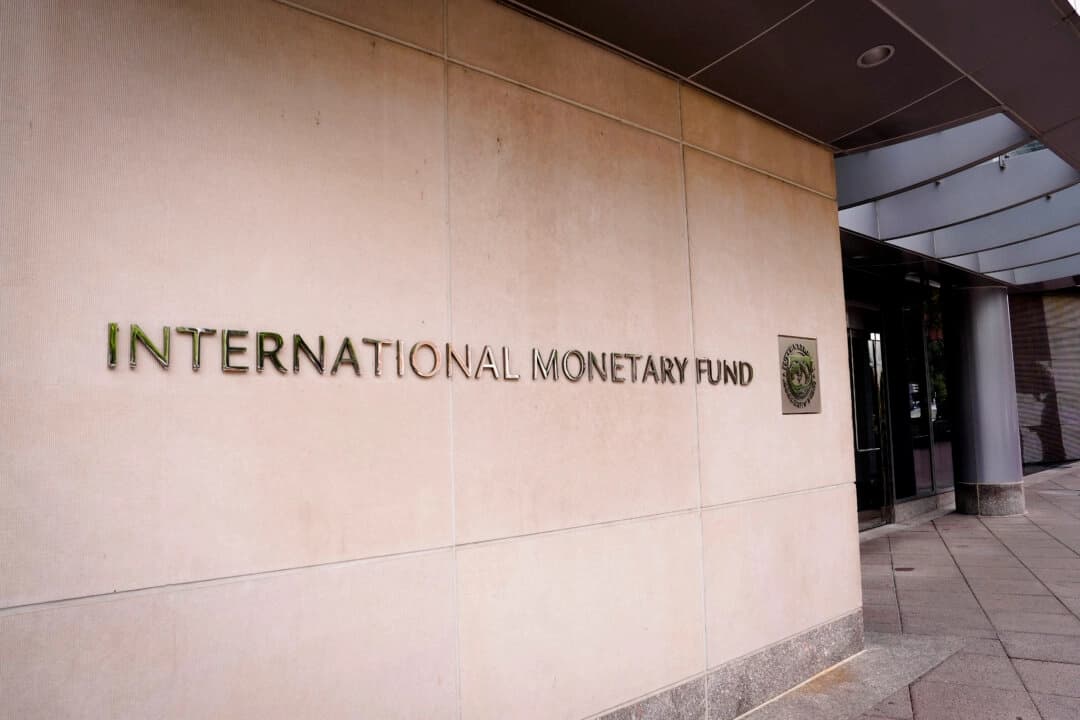 FMI reduce los pronósticos de crecimiento mundial debido a los aranceles y la incertidumbre económica mundial