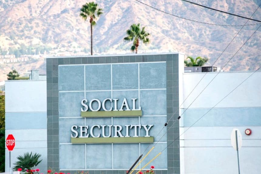 Un edificio de la Administración de la Seguridad Social en Burbank, California, el 5 de noviembre de 2020. (Valerie Macon/AFP vía Getty Images)