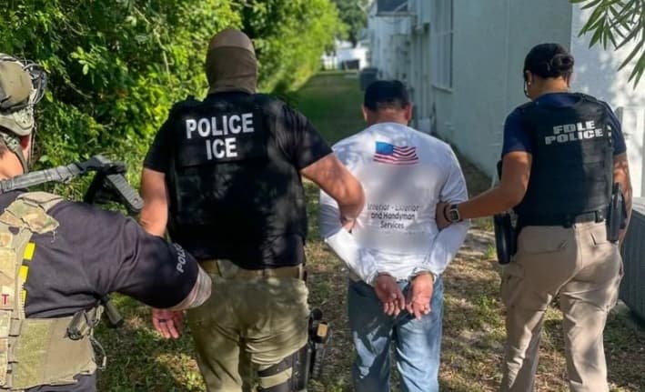 Fiscal de Florida anuncia protección a agentes del ICE, dice que "no tolerará" disturbios como en California