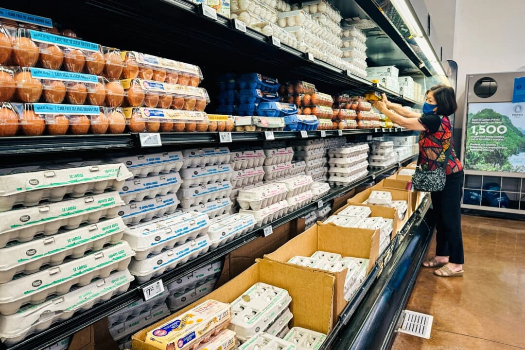 Los precios de los huevos bajan en abril gracias a la recuperación del suministro
