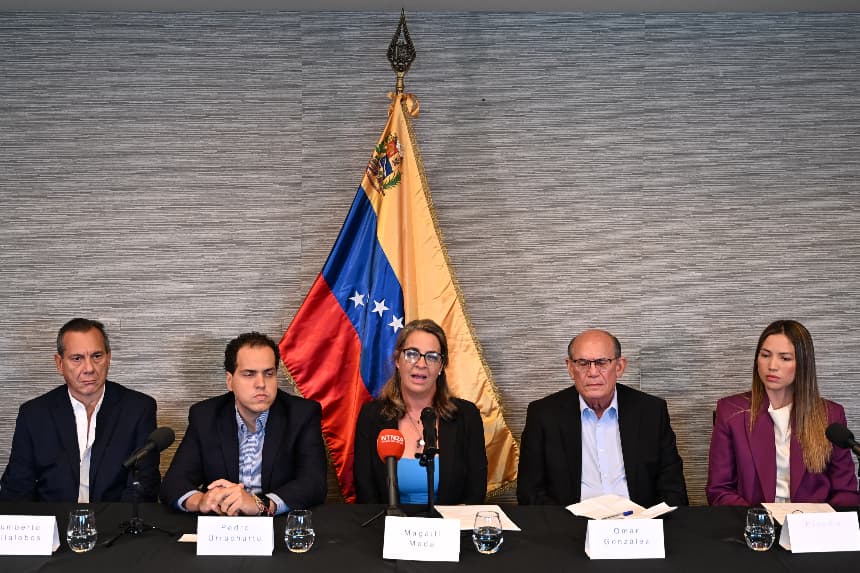 Asilados en embajada argentina de Caracas dicen que "no hubo negociación" para su salida