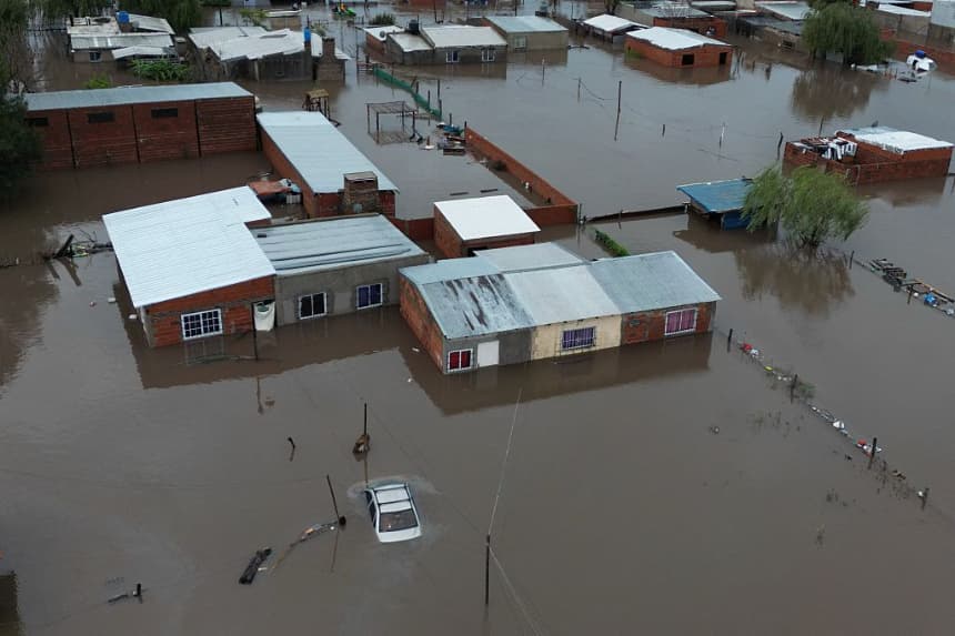 Temporal en Argentina deja una muerta y un centenar de evacuados