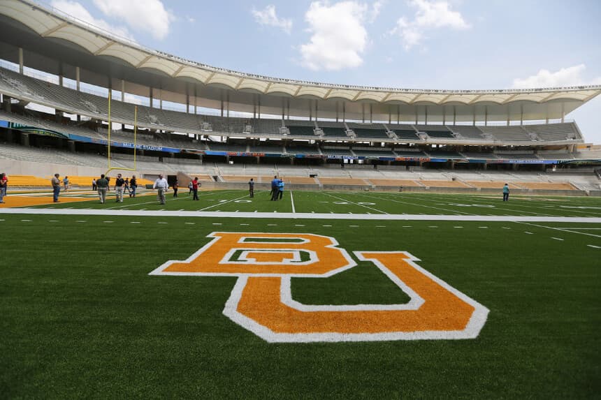 Muere Alex Foster, jugador de fútbol americano de la Universidad de Baylor, a los 18 años