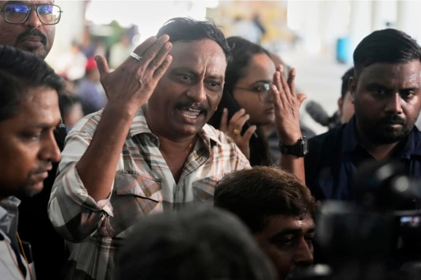 Suben a 270 los muertos en accidente aéreo en India mientras rescatistas hallan más cuerpos
