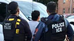 EE. UU. confirma redadas de ICE en granjas y hoteles tras informes de una posible pausa