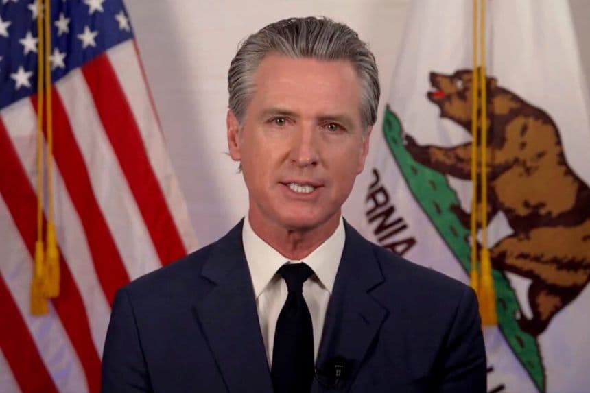 Newsom demanda a Fox News por USD 787 millones por mentir sobre una llamada con Trump
