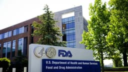 FDA anuncia retirada de frascos de medicamento con estatinas usado para el colesterol