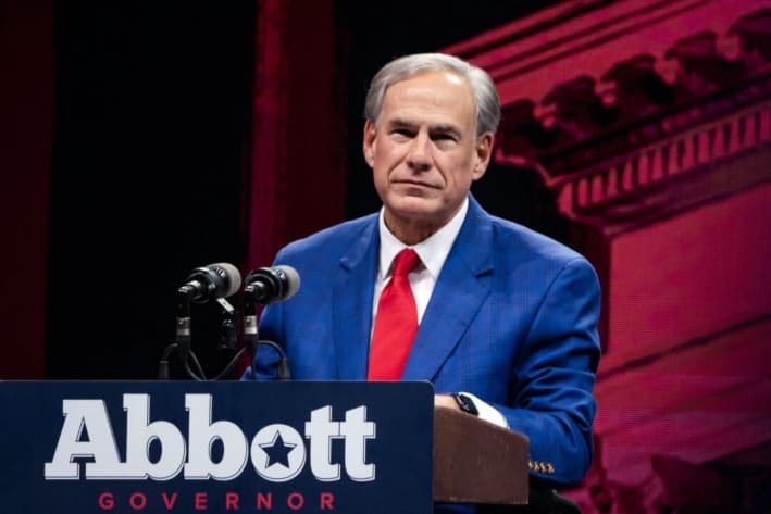 Abbott amenaza recortar USD 200 millones a ciudades de Texas por sus políticas sobre el ICE