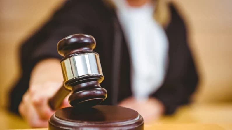 Una docena de jueces de inmigración fueron despedidos este año en California