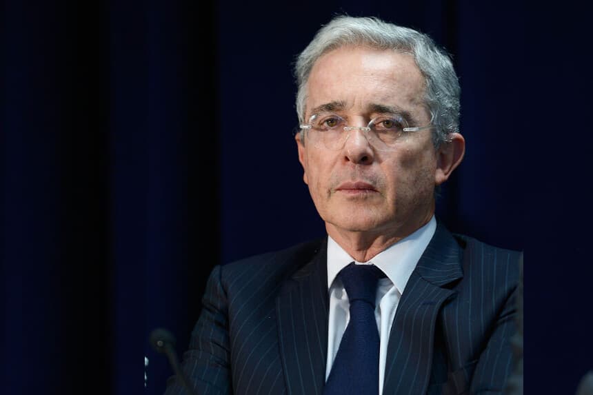 Expresidente Uribe denuncia sesgo de jueza en condena e invoca a la justicia internacional