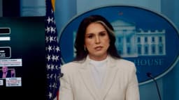 Tulsi Gabbard reconoce la posible existencia de extraterrestres y se compromete a informar