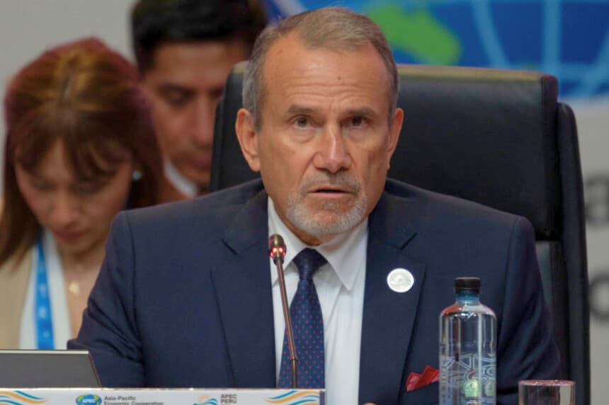 Gobierno de Perú niega supuesta apropiación de territorio colombiano