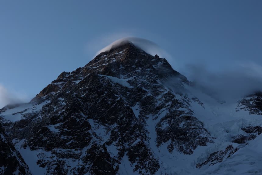 Muere alpinista china tras coronar el K2, la segunda montaña más alta del mundo