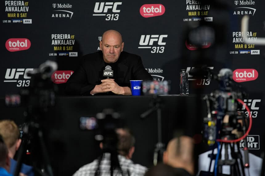 Chimaev se corona campeón de peso mediano de la UFC por decisión unánime