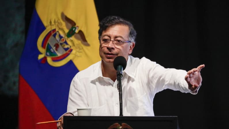 Petro dice que narcotraficantes en proceso de desmovilización no serán extraditados, ante pedido de EE. UU.
