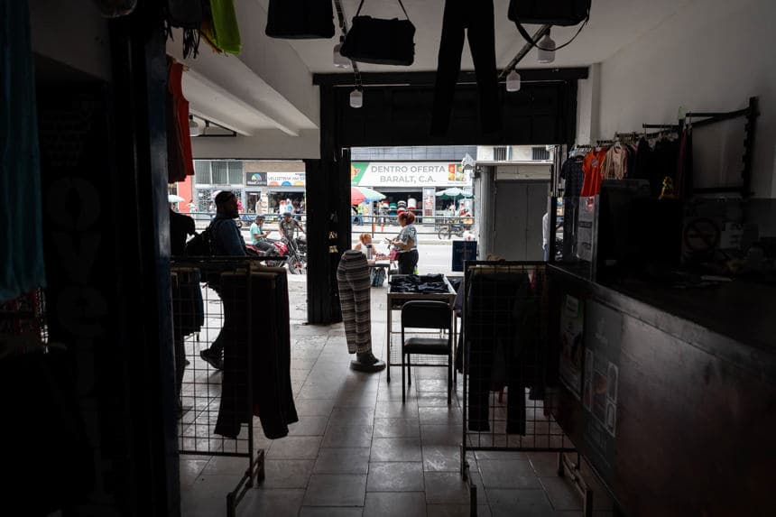 Varias zonas de Caracas y algunas regiones de Venezuela sufren fallas eléctricas