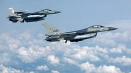 Cazas de EE. UU. interceptan aviones rusos frente a costas de Alaska 3 veces en una semana: NORAD