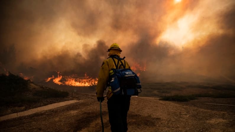 Georgia declara estado de emergencia ante propagación de incendios