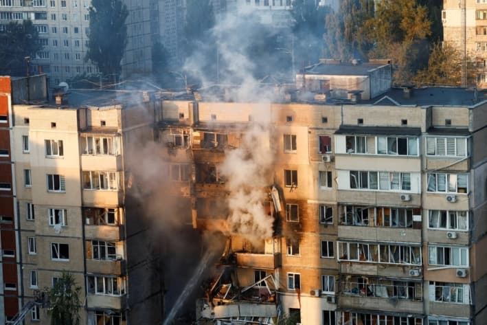 Ataque ruso demuestra falta de voluntad para negociar fin de la guerra, afirma enviado de EE. UU.