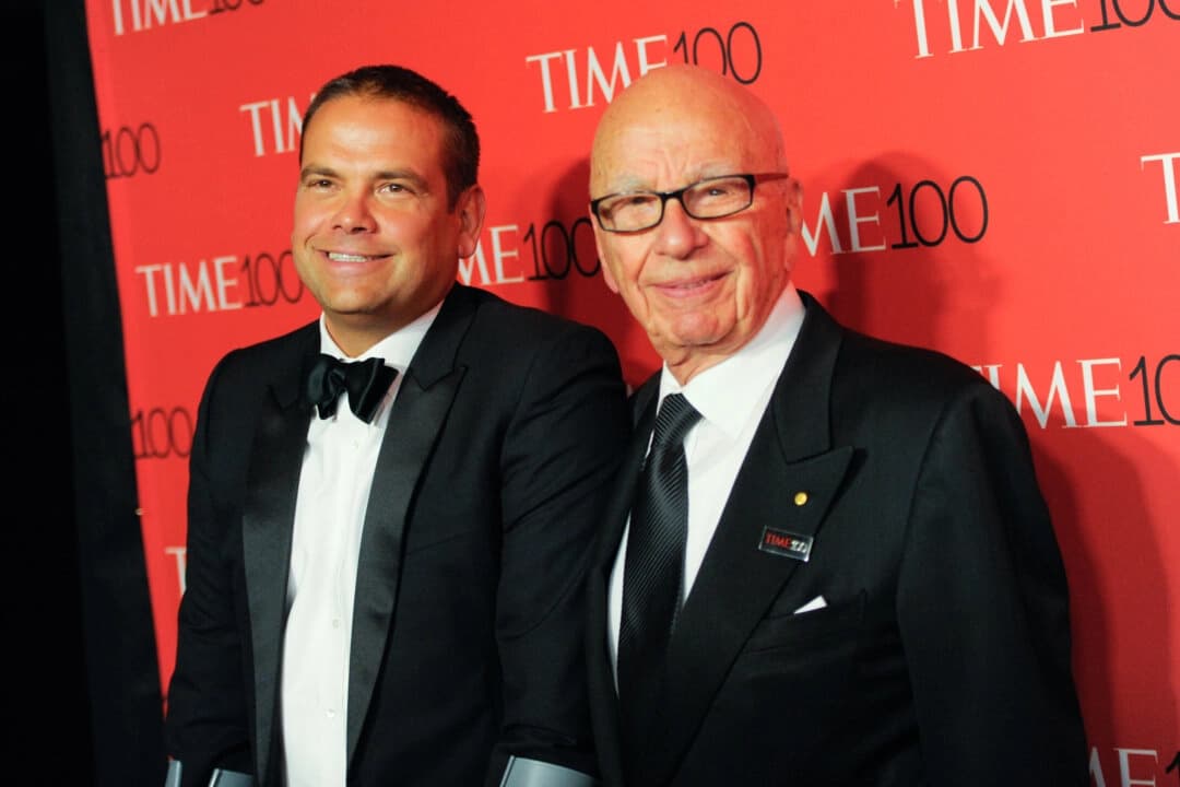 Familia Murdoch llega a un acuerdo sobre el control de Fox y News Corp
