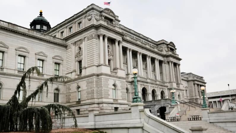 La Cámara de Representantes presenta medida de impeachment contra Trump