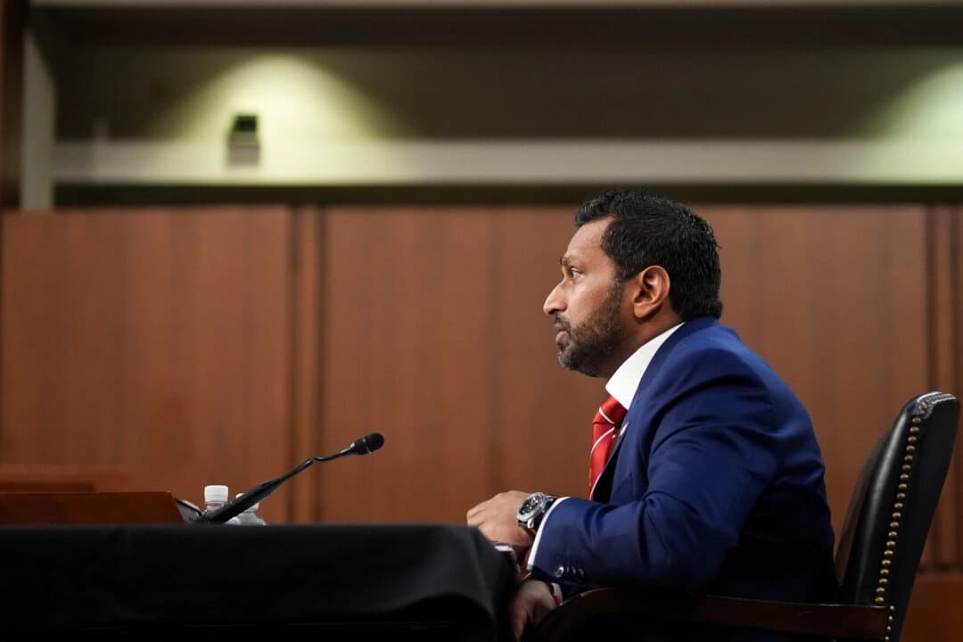 El director del FBI, Kash Patel, testifica ante el Comité Judicial del Senado en el edificio Hart del Senado, en Capitol Hill, Washington D. C., el 16 de septiembre de 2025. (Andrew Harnik/Getty Images)