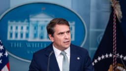 El discurso de odio está protegido por la Constitución, dice el fiscal general adjunto