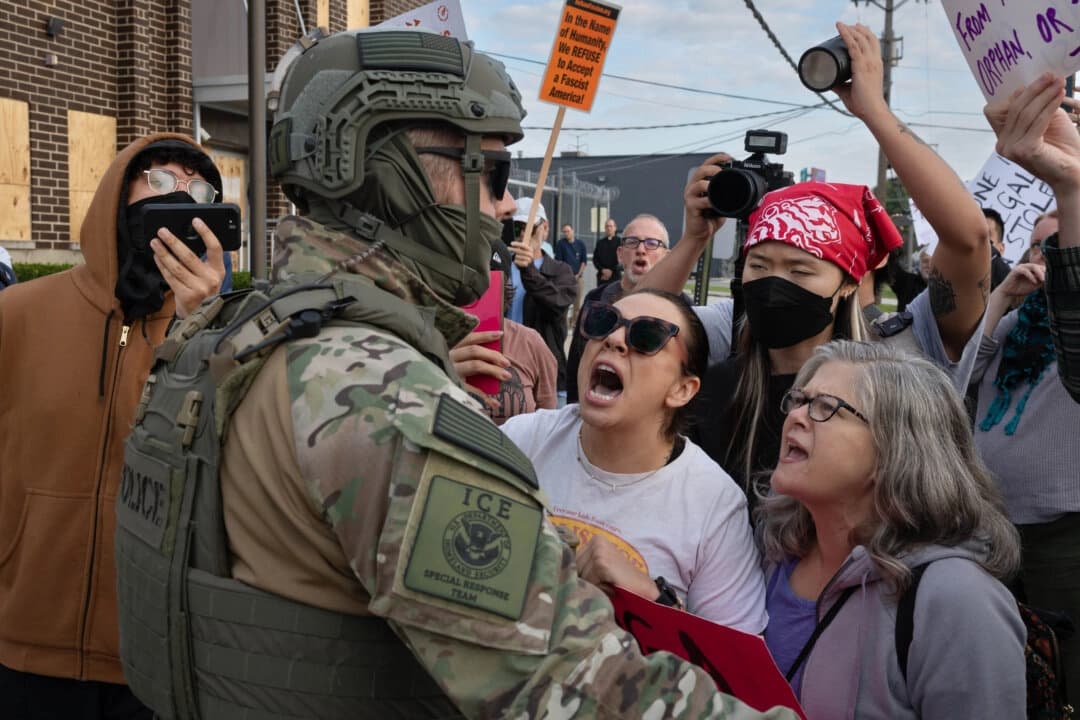 Agentes del ICE no cumplirán con veto "inconstitucional" del uso de mascarillas en California: DHS