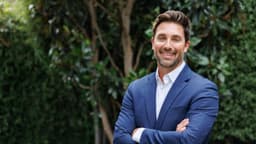 Un millennial del sur de California se lanza a la carrera por la gobernación