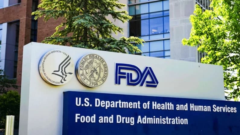 La FDA bloquea publicación de estudios sobre vacunas contra COVID-19