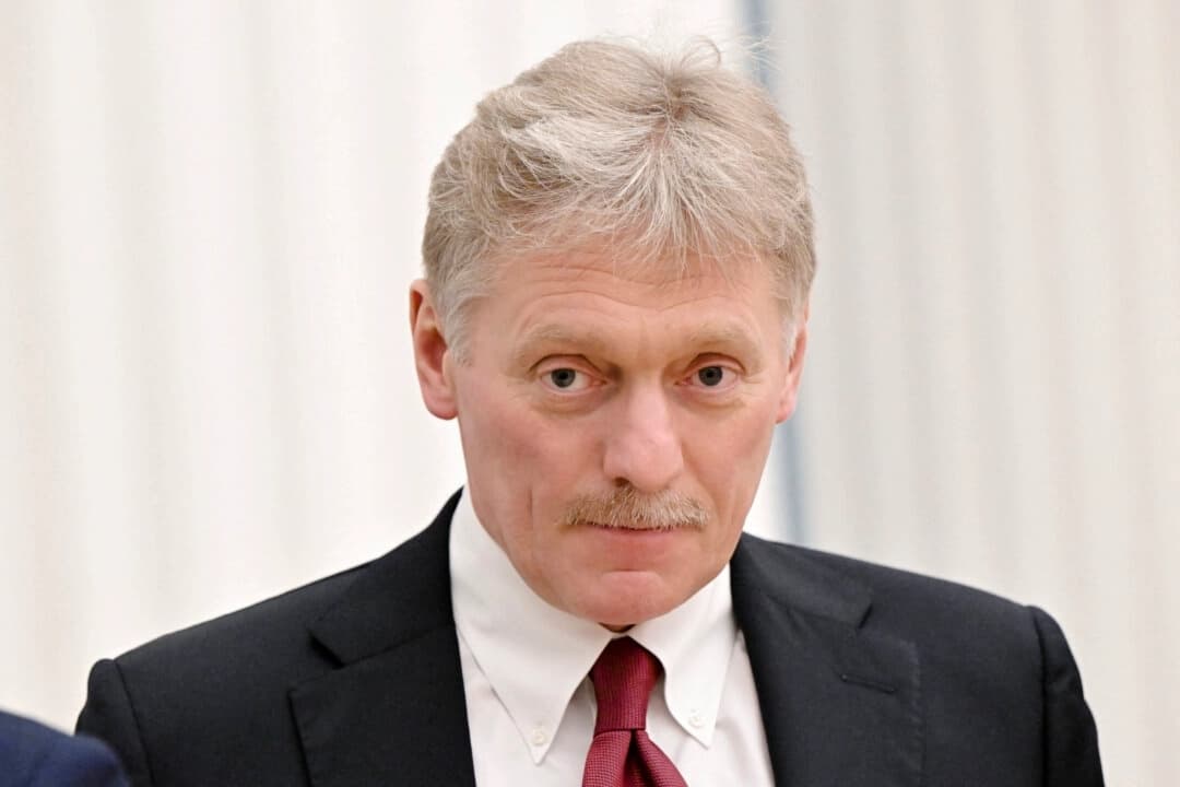 Kremlin dice que Estados Unidos está ayudando a Ucrania a lanzar ataques en el interior de Rusia