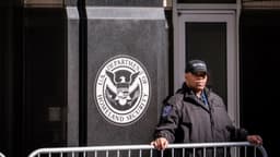 Donald Trump ordena pagar salarios atrasados a empleados de Seguridad Nacional