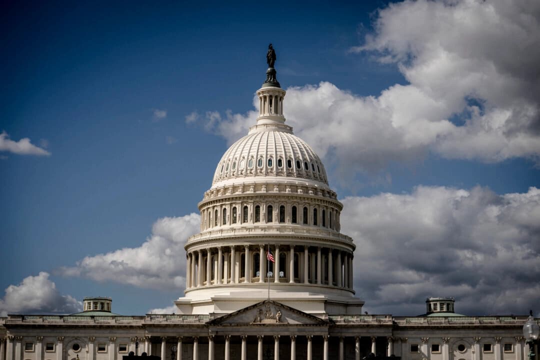 El edificio del Capitolio de los Estados Unidos en el segundo día del cierre del Gobierno en Capitol Hill, Washington, el 2 de octubre de 2025. (Madalina Kilroy/The Epoch Times)