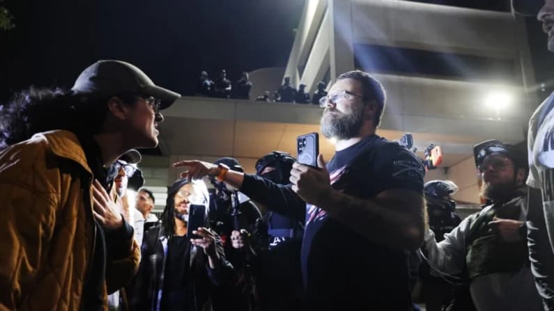 Corte Federal parece simpatizar con propuesta de Trump de desplegar la Guardia Nacional en Oregón