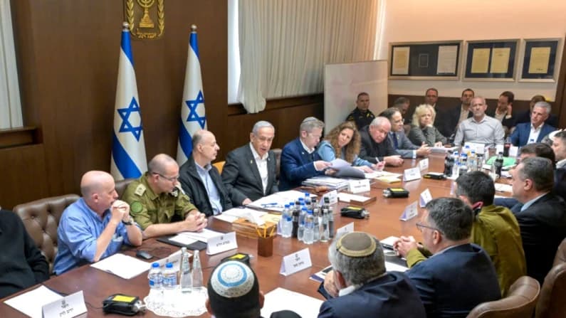 Gabinete israelí aprueba el acuerdo de alto el fuego en Gaza