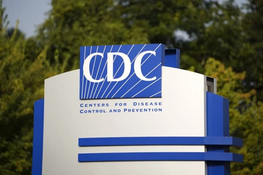 Un cartel en la sede de los Centros para el Control y la Prevención de Enfermedades en Atlanta el 25 de agosto de 2023. (Madalina Vasiliu/The Epoch Times)