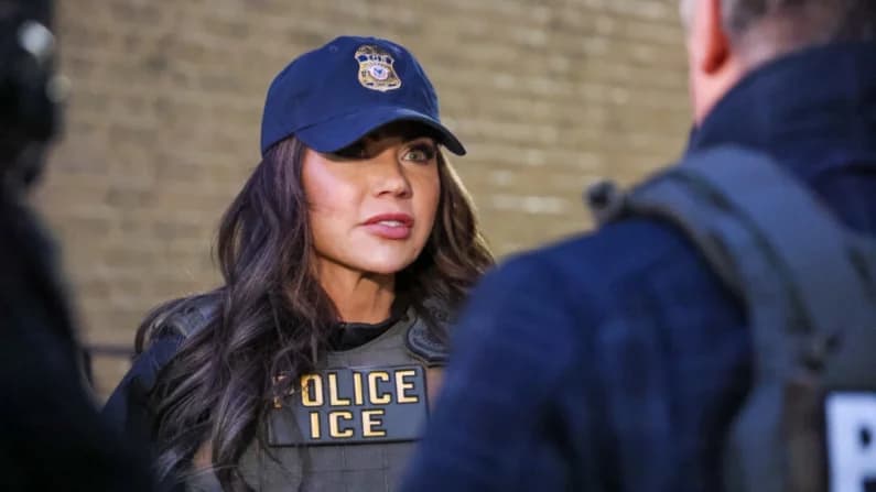 Agentes del ICE investigan fraude masivo de ayuda federal en Minnesota
