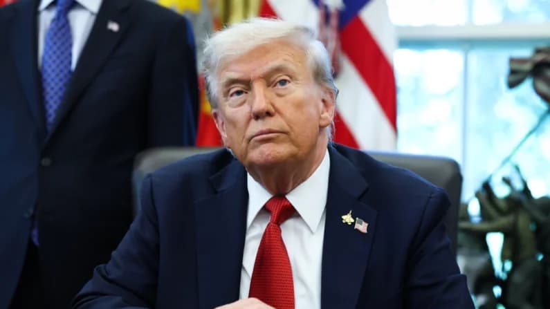 Trump dice que Venezuela ha cometido dos errores graves, en medio de despliegue militar en el Mar Caribe