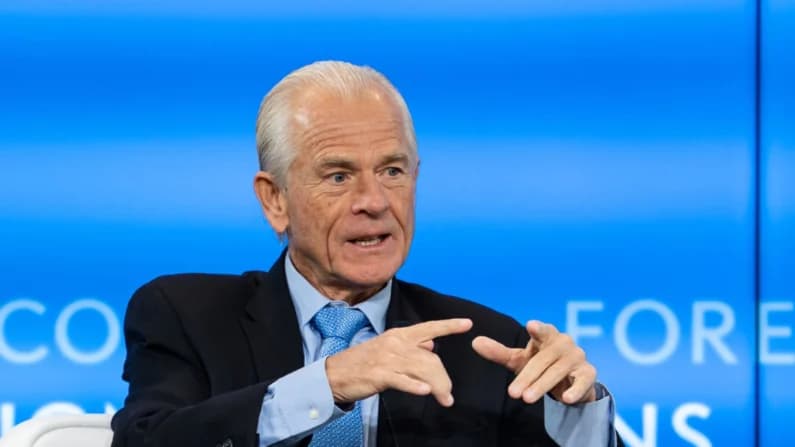 T-MEC tiene "deficiencias significativas", dice asesor comercial de Trump, Peter Navarro