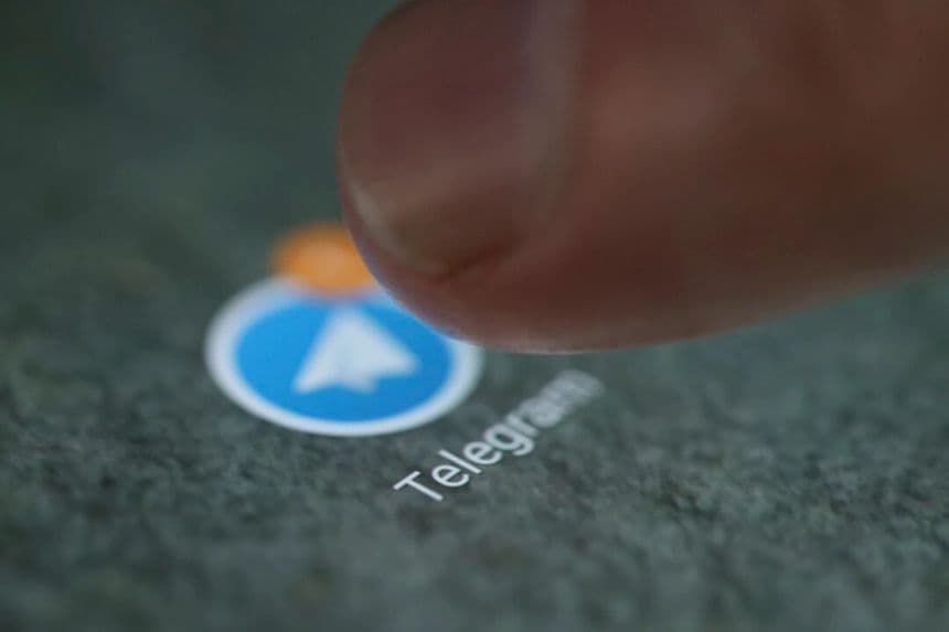 El logotipo de la aplicación Telegram se ve en un teléfono inteligente en esta ilustración fotográfica tomada el 15 de septiembre de 2017. (Reuters/Dado Ruvic/Ilustración/Foto de archivo)