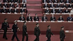 Purga de principales líderes militares chinos expone la crisis en el mando de Xi, dicen expertos