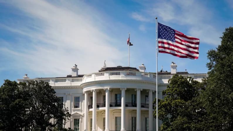 Juez federal suspende construcción del salón de baile de la Casa Blanca