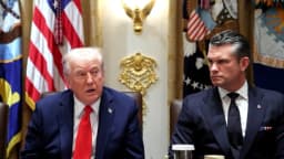 Trump y funcionarios resaltan esfuerzos para combatir los cárteles de drogas y la trata de personas