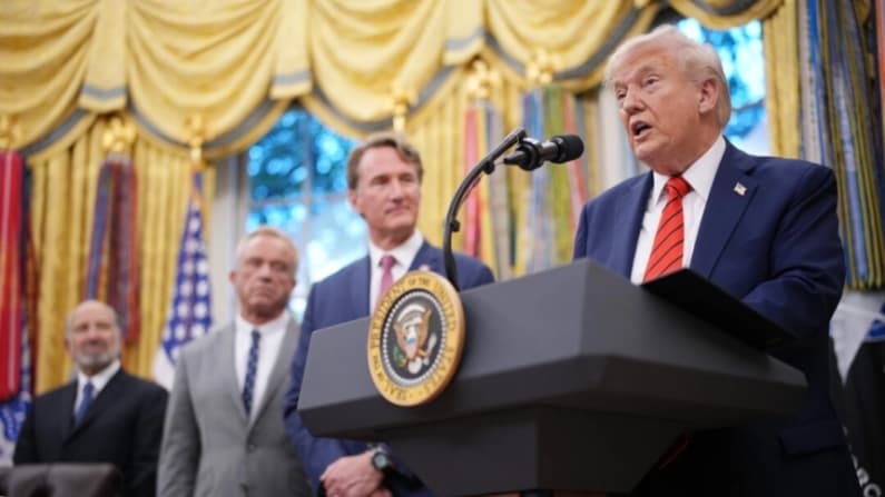 Lo que hay que saber sobre los acuerdos farmacéuticos de Trump para reducir los precios